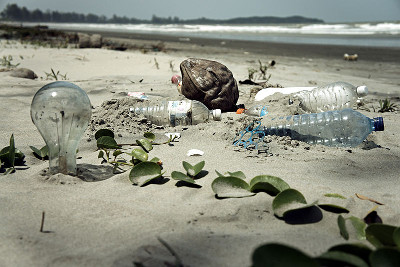 plastic ocean waste 